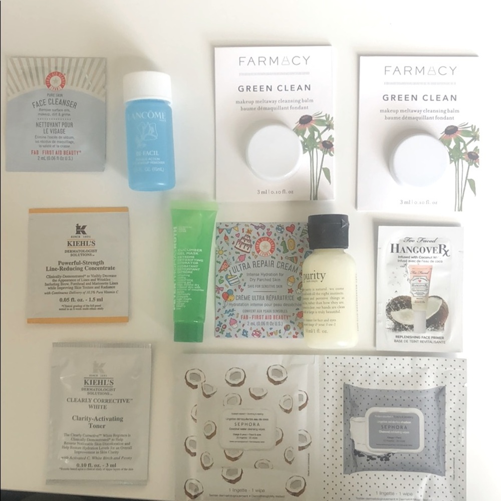 DELUXE SIZE Premium Skincare Samples (12)